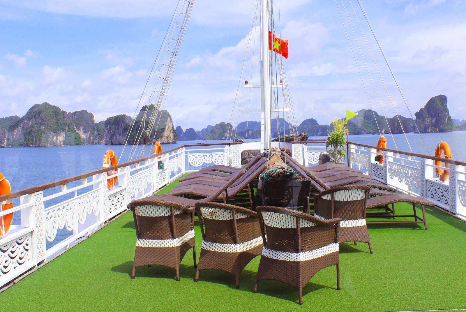 Terrasse du bateau, Baie d'Halong