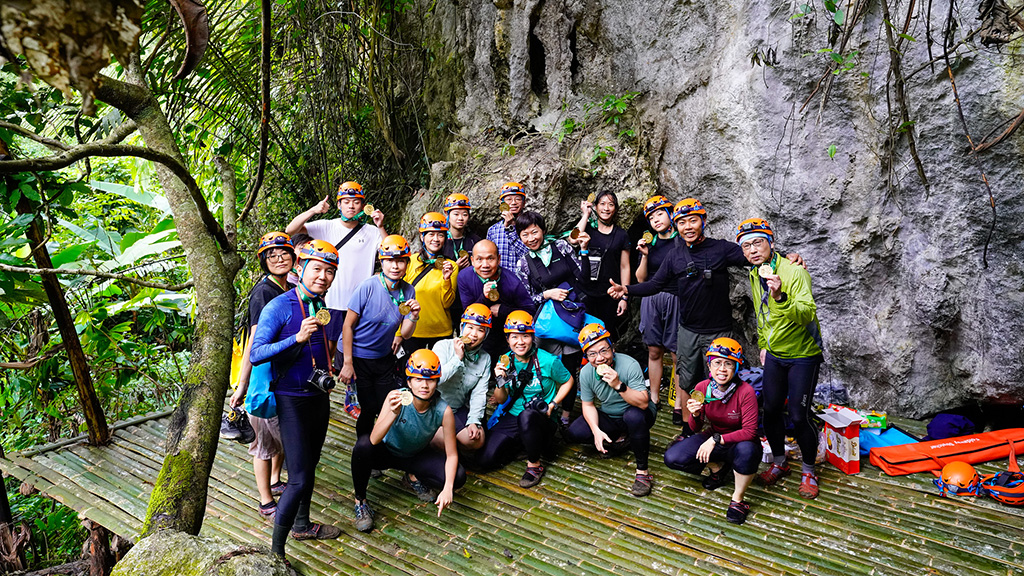 Tham Phay cave expedition & Jungle trekking 4 days 3 nights