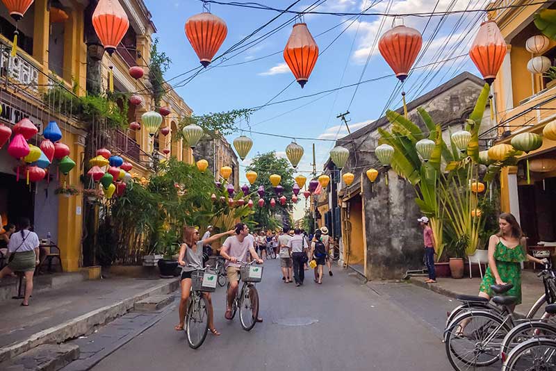 Adventure from Hanoi to Ho Chi Minh 14 days 13 nights