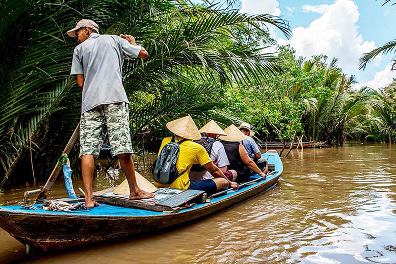 Thoi Son canal