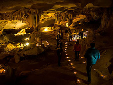 Thien Canh Son Cave