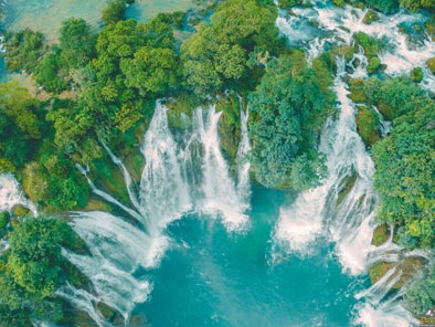 Ban Gioc Waterfall Ba Be Lake