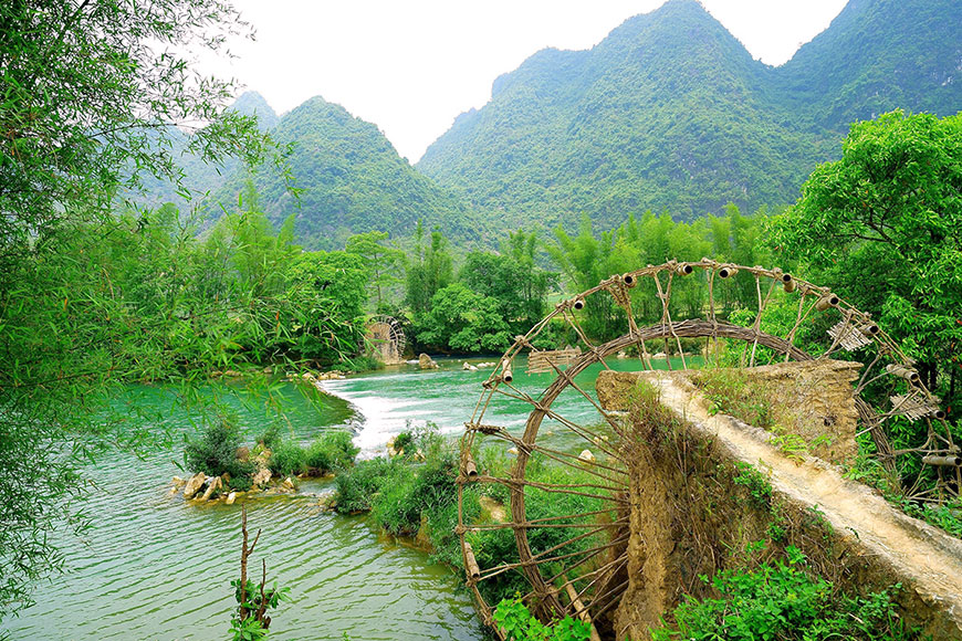 Why Ban Gioc Waterfall is a must-see destination in Vietnam Tour 2023