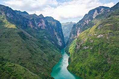 Trekking The Northern Trails of Vietnam