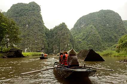 boat trip in Ninh-Binh